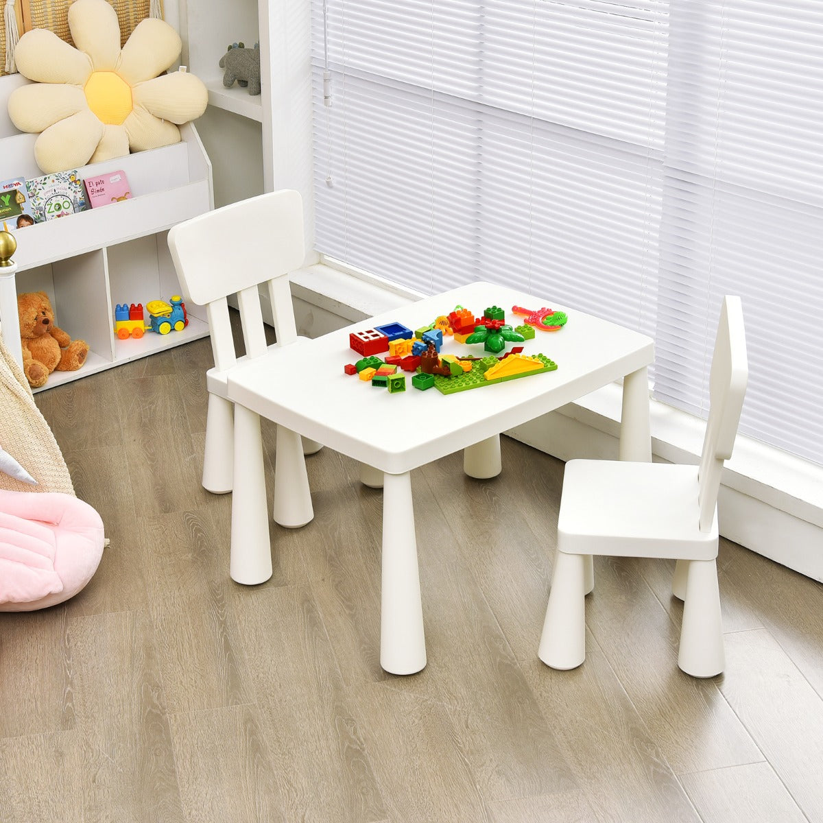 3 Pieces Kids Table and 2 Chairs Set for Reading